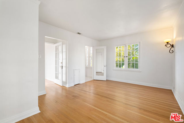 2063 Grace Avenue, Los Angeles CA: https://media.crmls.org/mediaz/5032b5bd-29bc-4cfc-bf78-02c261d89497.jpg