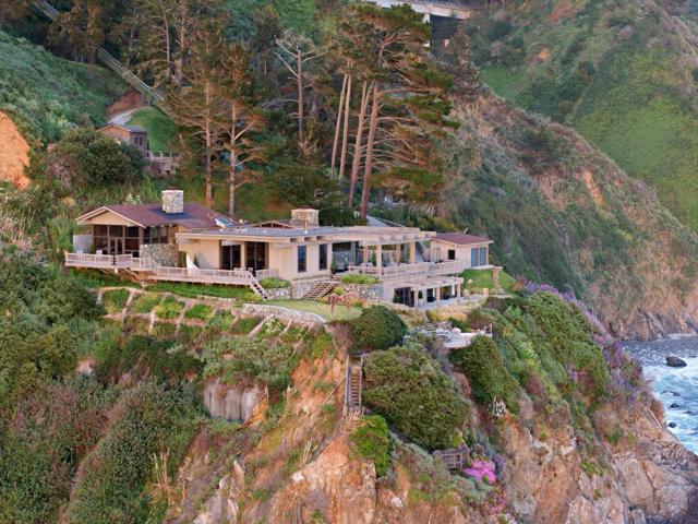 53810 Highway 1, Big Sur CA: https://media.crmls.org/mediaz/5032f13f-f5f7-4e3b-afd1-f3d4f3e752e8.jpg