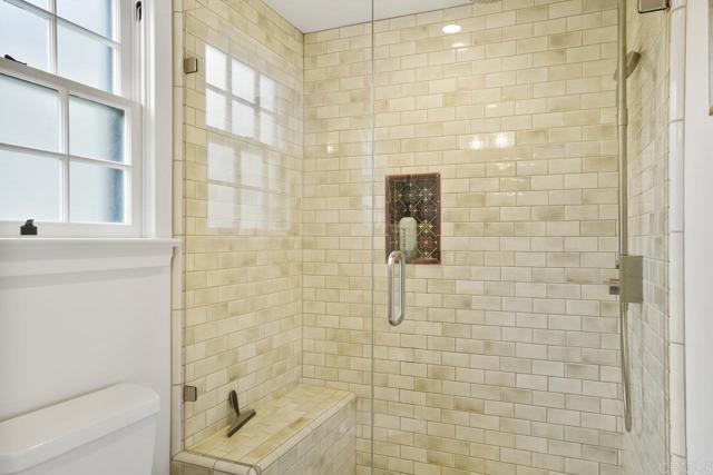 308 Sunset Drive, Encinitas CA: https://media.crmls.org/mediaz/503390ee-82f2-4ca4-9130-cf86e141255c.jpg