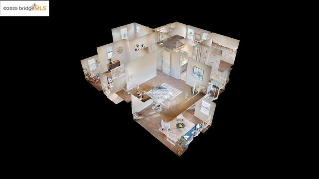 89 Baird Cir, Brentwood CA: https://media.crmls.org/mediaz/5033c987-061b-4ba7-aea1-2e82ffb4bf18.jpg