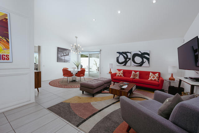 913 Arroyo Vista Drive, Palm Springs, CA 92264