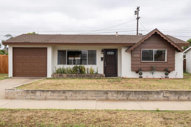 1271 Bosworth St, El Cajon CA: https://media.crmls.org/mediaz/50347799-5324-45da-9c69-994667ff5f42.jpg