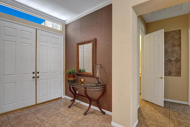 54 Camino Real, Rancho Mirage CA: https://media.crmls.org/mediaz/5035c6c2-fc35-4794-b818-1de9712bc3d1.jpg