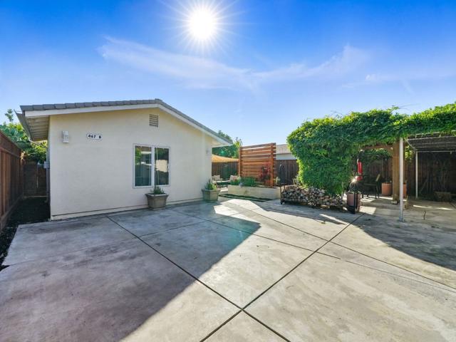 467 N 13th Street, San Jose CA: https://media.crmls.org/mediaz/50362a49-1bfc-4040-a49b-49939d56f3ba.jpg
