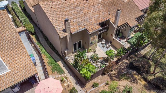 2026 Avenue of the Trees, Carlsbad CA: https://media.crmls.org/mediaz/503687c5-d02e-4505-a2e5-2f68f1876f2d.jpg
