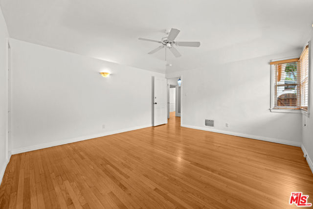 3715 Homeland Drive, View Park CA: https://media.crmls.org/mediaz/50370887-be91-4b58-989a-10a6f485816b.jpg