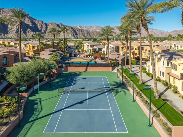 80049 Silver Sage Lane, La Quinta CA: https://media.crmls.org/mediaz/50370bd4-84a9-4e4c-86a9-48852205bfc3.jpg