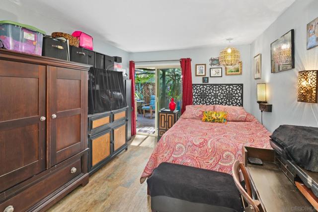 11407 Madera Rosa Way, San Diego CA: https://media.crmls.org/mediaz/50375d75-3217-4e59-960b-3f32fdc2dbf9.jpg