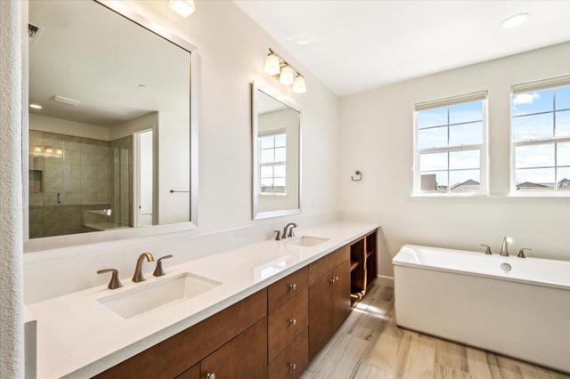 465 Russell Way, Marina CA: https://media.crmls.org/mediaz/503797ef-520e-4604-abc8-3bc4efbf1609.jpg