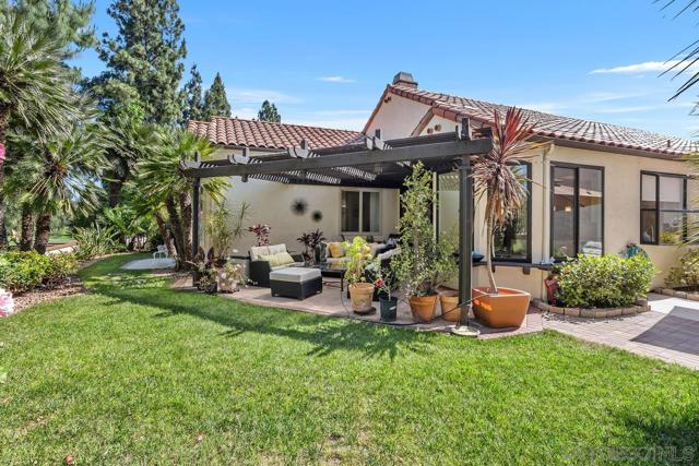 17635 Parlange Pl, San Diego CA: https://media.crmls.org/mediaz/5038ceb6-2e2e-4483-af27-15bbf14f288e.jpg