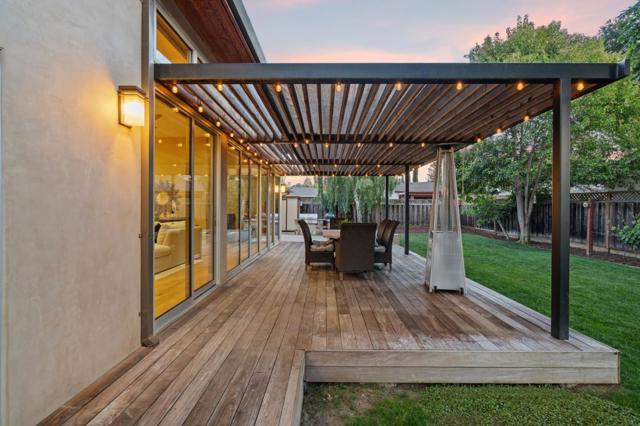 540 San Felicia Way, Los Altos CA: https://media.crmls.org/mediaz/50391214-4c8b-40d8-862b-f0d68a32734a.jpg
