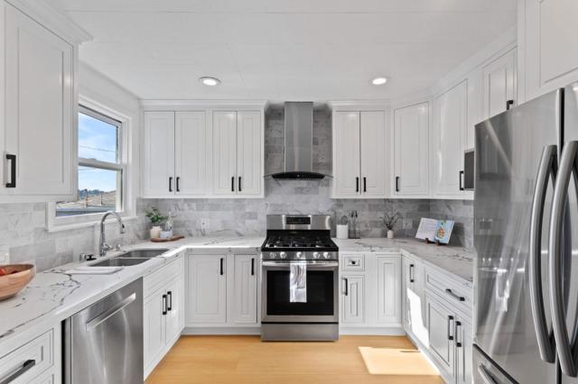3806 Kenwood Avenue, San Mateo CA: https://media.crmls.org/mediaz/50391451-6b64-4144-8f34-a1f88c43dc18.jpg