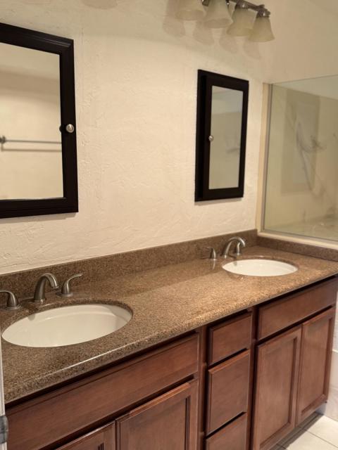 280 S Avenida Caballeros #209, Palm Springs, CA 92262