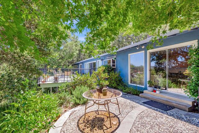 495 Summit Springs Road, Woodside CA: https://media.crmls.org/mediaz/503a38f5-333d-43c4-9d1b-07248bd66f00.jpg