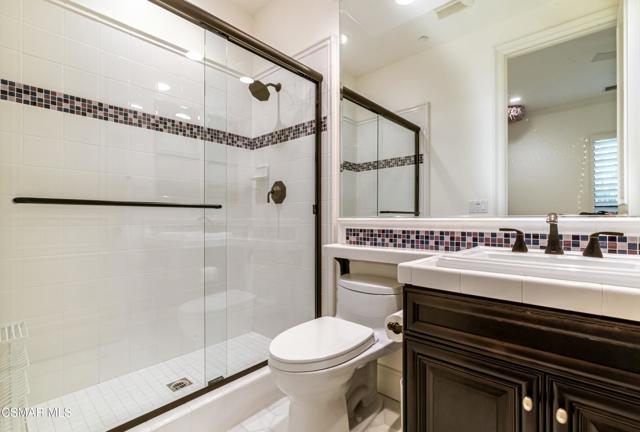 5675 Via Bonita, Newbury Park CA: https://media.crmls.org/mediaz/503a98f4-9fb5-40ea-8268-f4541817bf59.jpg