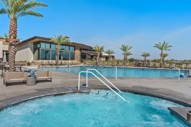 37 Chianti, Rancho Mirage CA: https://media.crmls.org/mediaz/503ae8f7-5f3d-46ff-b938-a0fdac4e45d2.jpg