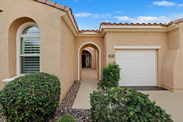 81435 Camino Sevilla, Indio CA: https://media.crmls.org/mediaz/503b478f-4449-4d95-88d4-3932f448ca61.jpg