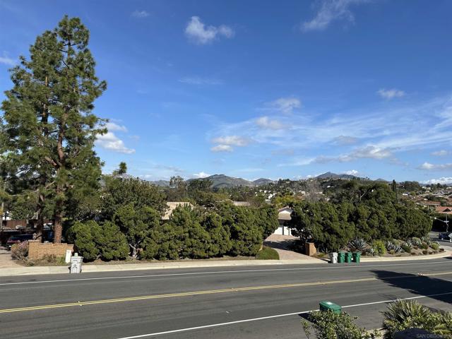 Image 32 of 47 For 12421 Greens East Rd