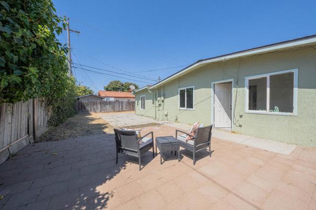 96 Shasta Way, Salinas CA: https://media.crmls.org/mediaz/503b76f1-d896-40b8-b406-c004b977ae33.jpg
