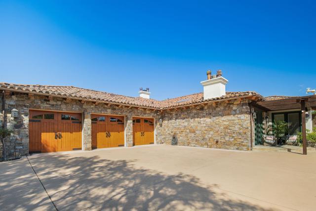 4843 La Jacaranda, Rancho Santa Fe CA: https://media.crmls.org/mediaz/503bc5ac-4781-4caa-948f-b5da082d1f6f.jpg