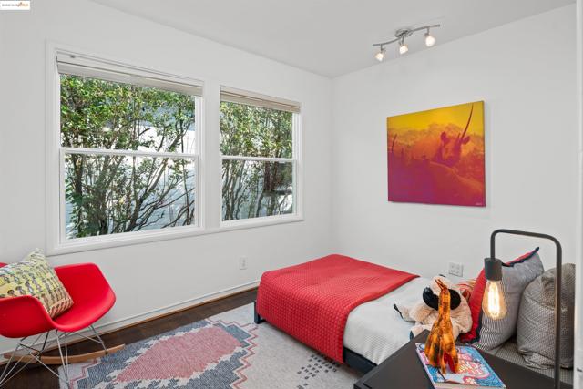 209 Behrens St, El Cerrito CA: https://media.crmls.org/mediaz/503bf6d6-9ca0-4372-a706-8aaf092c067e.jpg