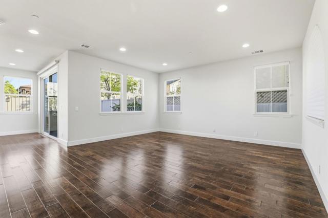 Image 10 of 42 For 2582 Minuet Drive