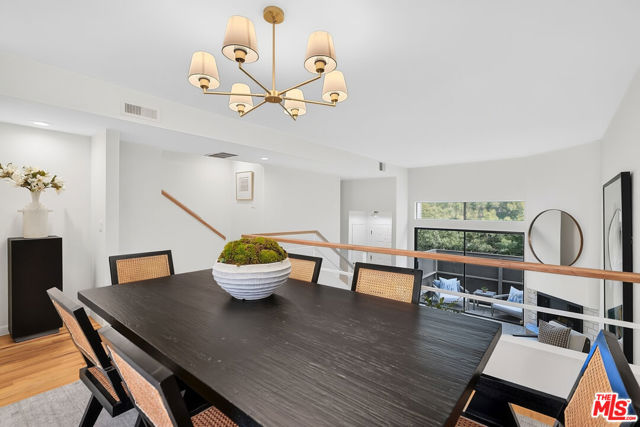 15167 Magnolia Boulevard, E photo 9
