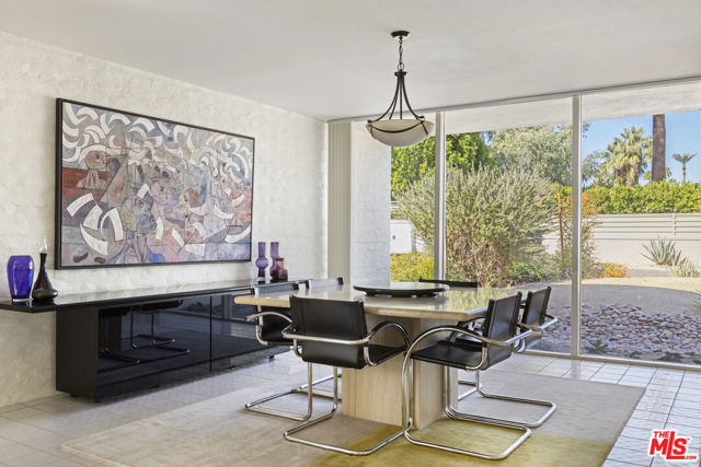 6 Cody Court, Rancho Mirage CA: https://media.crmls.org/mediaz/503cc119-95b0-412f-b4af-ca785a96f33e.jpg