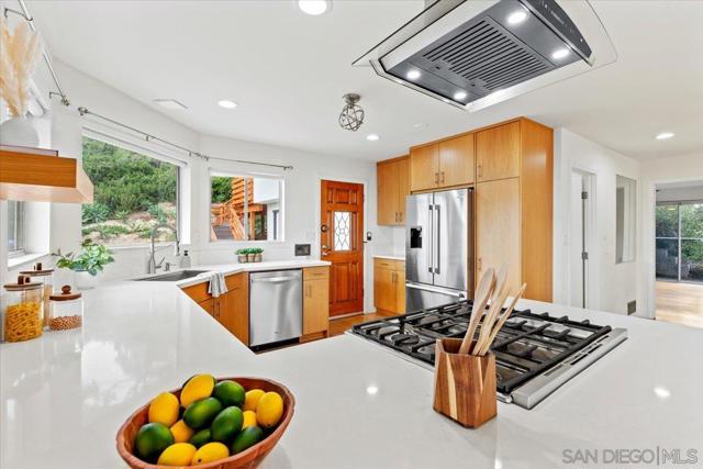 5021 Foothill Blvd, San Diego CA: https://media.crmls.org/mediaz/503db6b5-f9b7-498c-975d-8f63d0a431fe.jpg