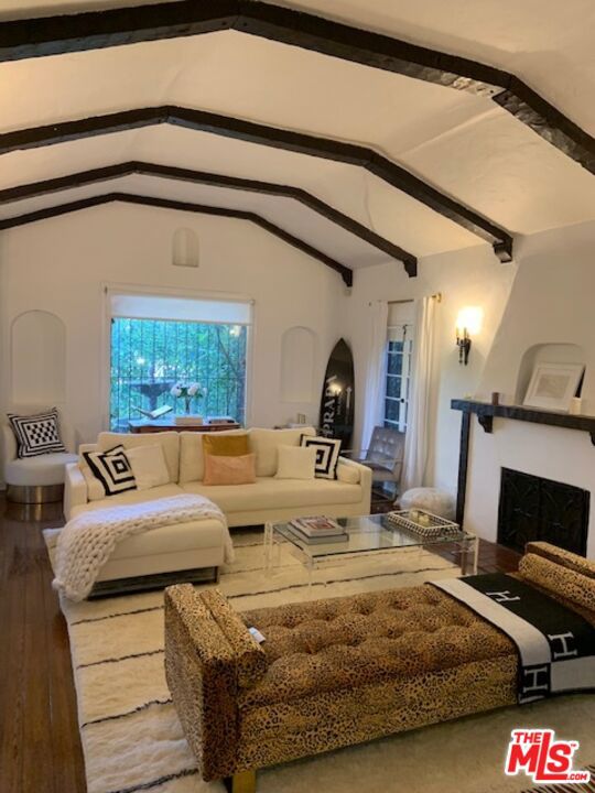 755 N CRESCENT HEIGHTS, Los Angeles CA: https://media.crmls.org/mediaz/503e135a-8554-42f8-8e9b-d8761dd31b4e.jpg