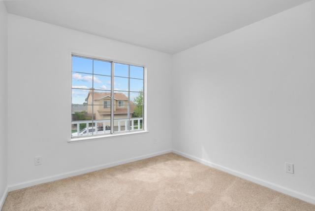330 Carousel Drive, Vallejo CA: https://media.crmls.org/mediaz/503edd85-41e3-4e5c-be6e-fba8b5843831.jpg