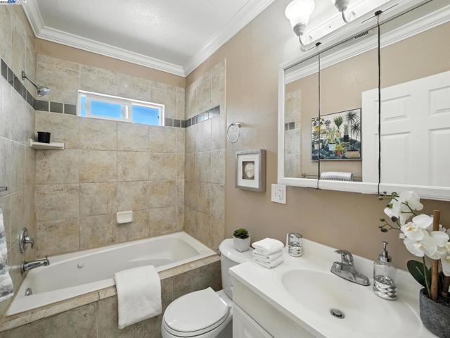 80 Pickford Ave, San Jose CA: https://media.crmls.org/mediaz/503ff160-4712-4ba3-b775-f24387539088.jpg