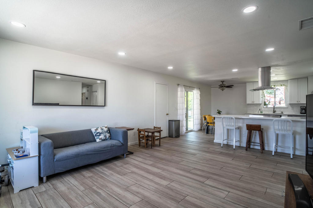 MLS #219139282DA image #4