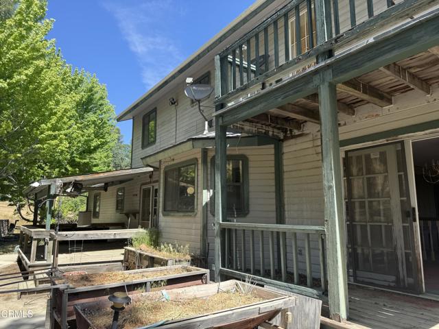 22600 Sunrise Court, Tehachapi CA: https://media.crmls.org/mediaz/5041a279-1359-4a52-bf26-2ff63e1c9e40.jpg