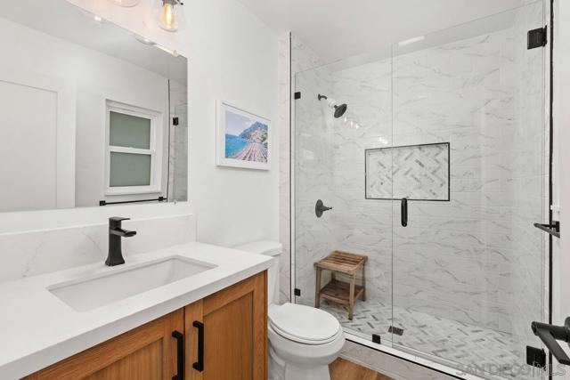 4328 Huggins St, San Diego CA: https://media.crmls.org/mediaz/5041e350-df11-480a-acd6-46ef4b135fe2.jpg
