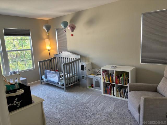 2476 Fallbrook Pl, Escondido CA: https://media.crmls.org/mediaz/50429a00-4d71-46c3-8fb3-a446d96e3428.jpg
