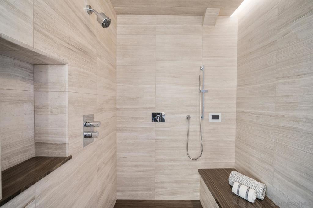 MLS #250032059SD image #23