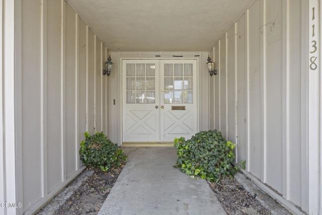 1138 Lantana Street, Camarillo CA: https://media.crmls.org/mediaz/50430cf1-2060-47ea-914e-495dd671bbad.jpg