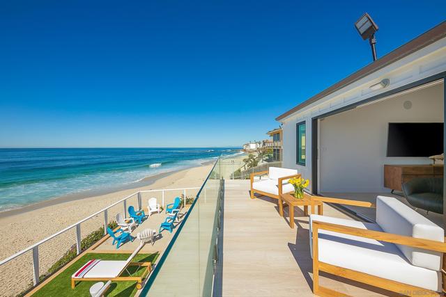 303 Sea Lane, La Jolla CA: https://media.crmls.org/mediaz/50432503-e9ed-4ee8-8088-923c1fd421d9.jpg