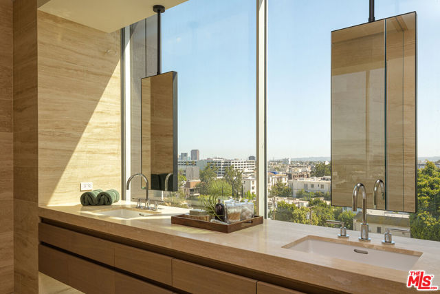 8899 BEVERLY Boulevard, 4E photo 5
