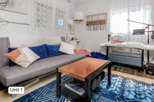 647 San Dieguito Dr., Encinitas CA: https://media.crmls.org/mediaz/50443771-9d10-4b28-9b1e-3f46a12b5d42.jpg