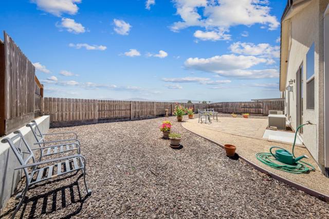 2011 Sage Drive, Hollister CA: https://media.crmls.org/mediaz/50452e5c-04d9-4fdd-b5f4-5246379ff4e3.jpg