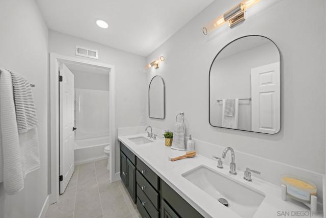 Image 19 of 30 For 1252 Surfwood Ln