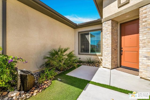 61 Zinfandel, Rancho Mirage CA: https://media.crmls.org/mediaz/5046b2a7-a9fb-4a59-9b2e-2f1f77084dbe.jpg