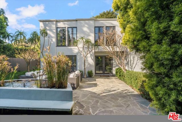 3055 Nichols Canyon Road, Los Angeles CA: https://media.crmls.org/mediaz/50473dfb-dcb6-4750-a0c7-6063adf7db85.jpg