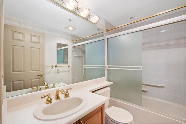 Detail Gallery Image 13 of 32 For 3890 Nobel Dr #1402,  San Diego,  CA 92122 - 2 Beds | 2 Baths