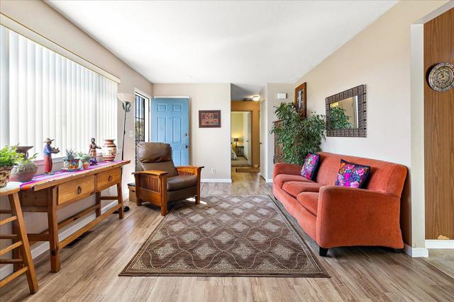 201 Silver Leaf Drive, Watsonville CA: https://media.crmls.org/mediaz/5047d622-e86d-4e67-9f71-9d3a8f46e06b.jpg