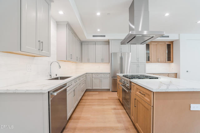 Detail Gallery Image 17 of 68 For 2821 Los Robles Rd, Thousand Oaks,  CA 91362 - 3 Beds | 2/1 Baths