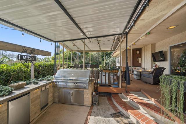 Image 18 of 28 For 3909 Alta Loma Drive