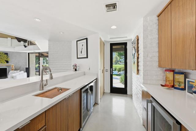 Detail Gallery Image 10 of 67 For 16135 Pauma Valley Dr, Pauma Valley,  CA 92061 - 4 Beds | 4 Baths